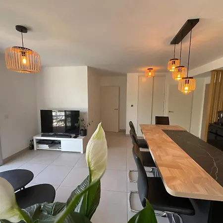 - Grand Port - Parking Apartment *