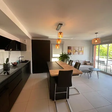 Apartment - Grand Port - Parking *